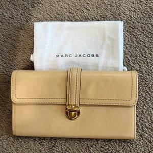 NWT Marc Jacob’s Camel Wallet